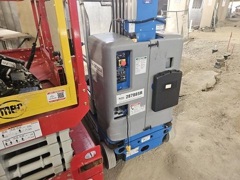 2017 GENIE GR-20 Vertical Lift 18-20' Elec Self Propelled