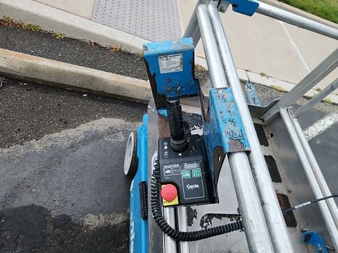 2017 GENIE GR-20 Vertical Lift 18-20' Elec Self Propelled