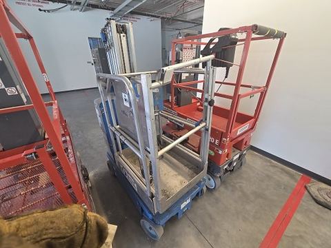 2017 GENIE GR-20 Vertical Lift 18-20' Elec Self Propelled
