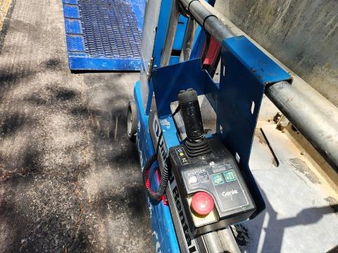 2017 GENIE GR-20 Vertical Lift 18-20' Elec Self Propelled