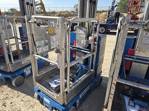 2017 GENIE GR-20 Vertical Lift 18-20' Elec Self Propelled