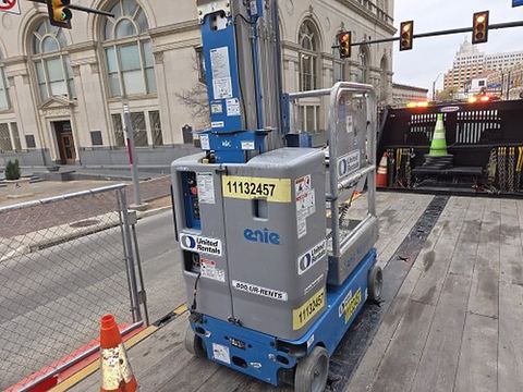 2017 GENIE GR-20 Vertical Lift 18-20' Elec Self Propelled