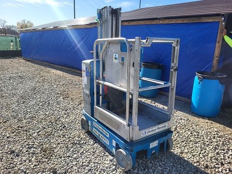 2017 GENIE GR-20 Vertical Lift 18-20' Elec Self Propelled