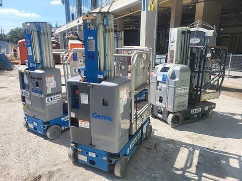 2017 GENIE GR-20 Vertical Lift 18-20' Elec Self Propelled