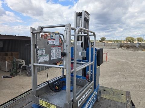2017 GENIE GR-20 Vertical Lift 18-20' Elec Self Propelled