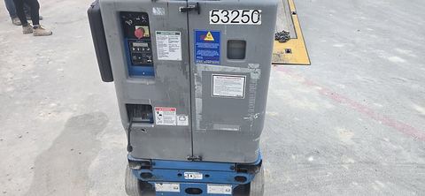 2017 GENIE GR-20 Vertical Lift 18-20' Elec Self Propelled