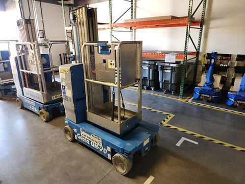 2017 GENIE GR-20 Vertical Lift 18-20' Elec Self Propelled