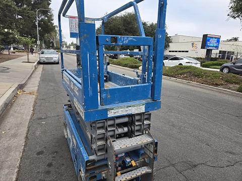2017 GENIE GS-1930 Scissor Lift 19' Electric