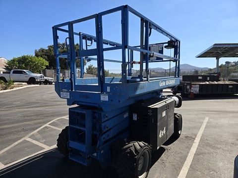 2017 GENIE GS-2669 RT Scissor Lift 25-27' Ic 4Wd