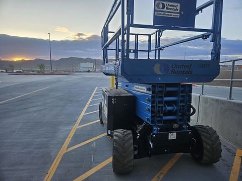 2017 GENIE GS-4069 DC Scissor Lift 39-40' Electric