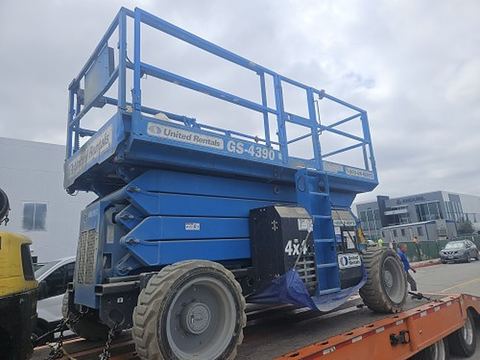 2017 GENIE GS-4390 RT Scissor Lift 36-49' Ic 4Wd