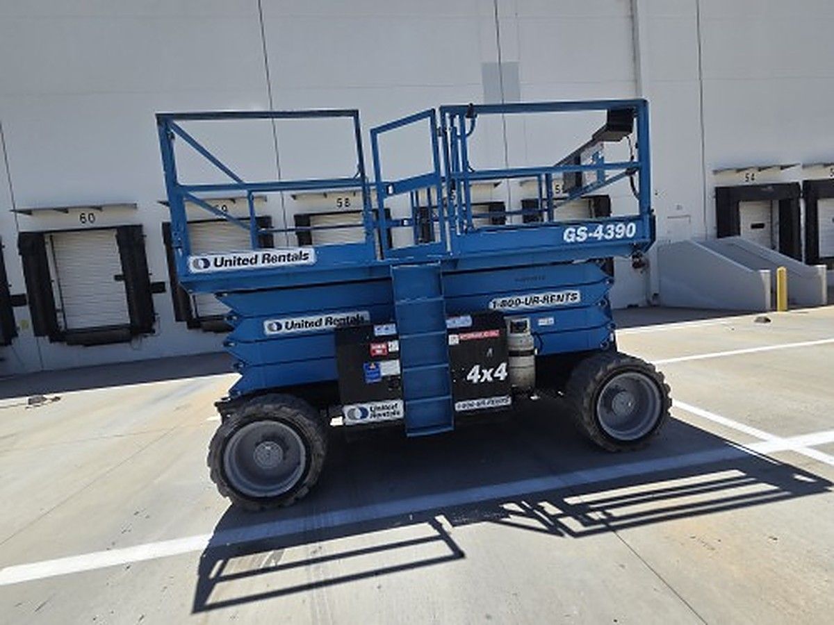 2017 GENIE GS-4390 RT for sale in Las Vegas, NV