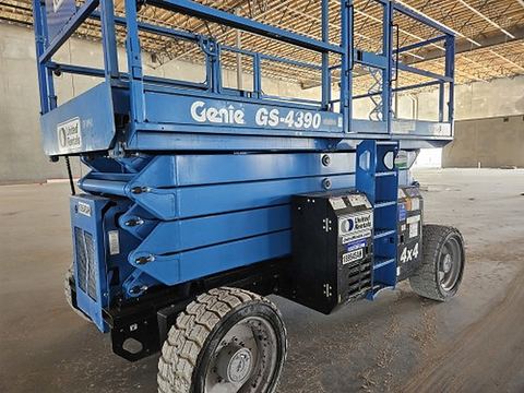 2017 GENIE GS-4390 RT Scissor Lift 36-49' Ic 4Wd