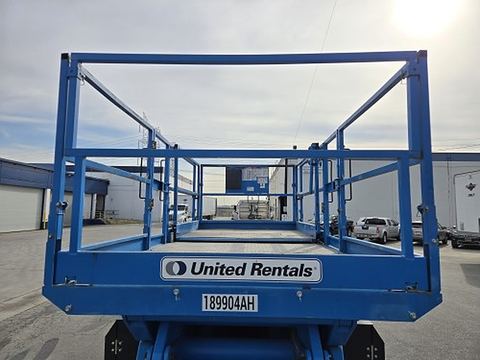 2017 GENIE GS-4390 RT Scissor Lift 36-49' Ic 4Wd