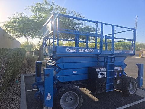 2017 GENIE GS-4390 RT Scissor Lift 36-49' Ic 4Wd
