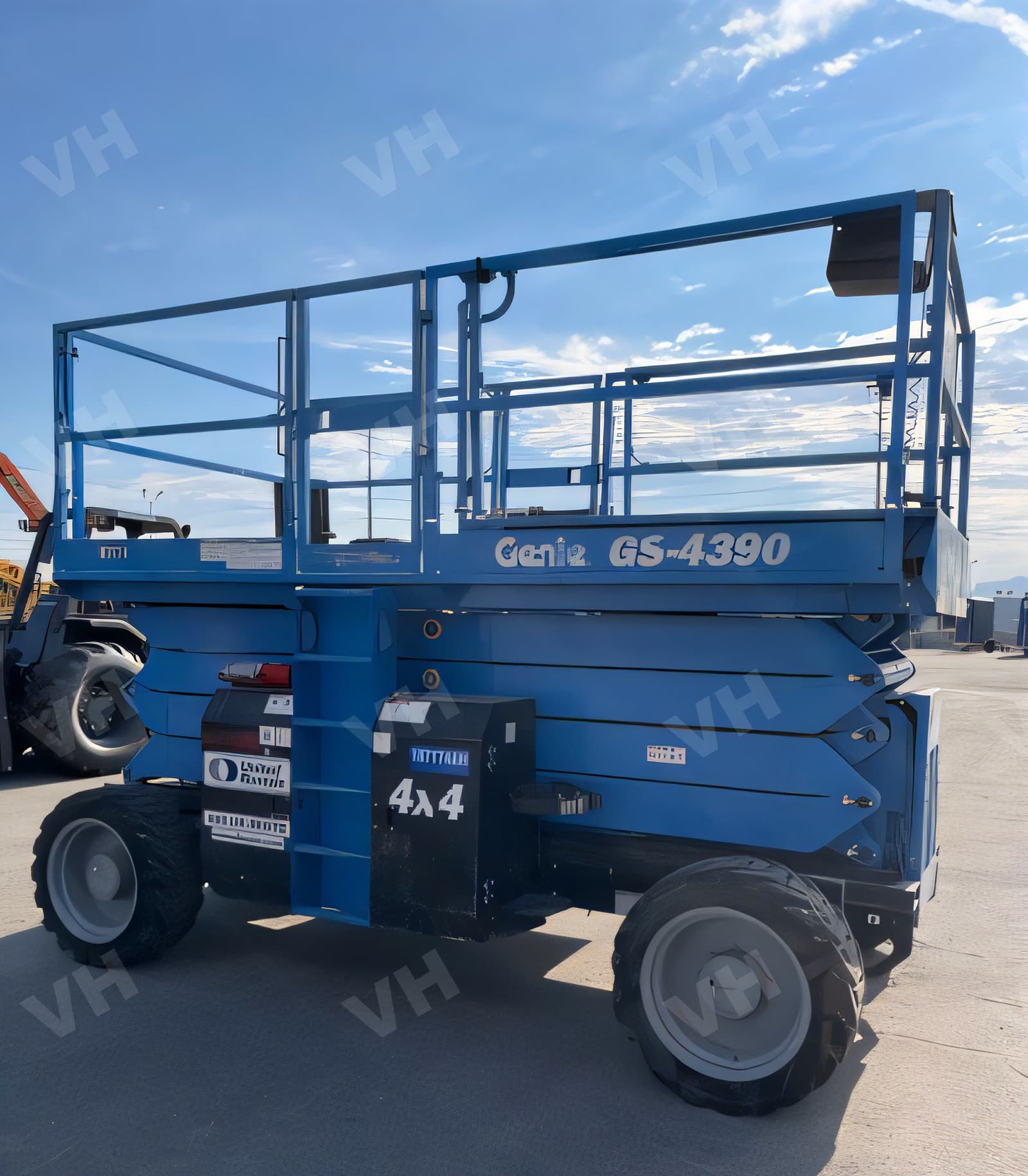 2017 Genie GS-4390 RT SCISSOR LIFT 36-49' IC 4WD photo 4