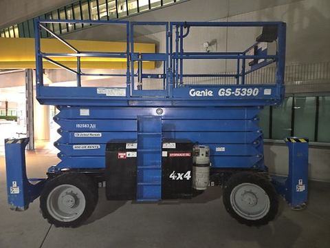 2017 GENIE GS-5390 RT Scissor Lift 50-59' Ic 4Wd