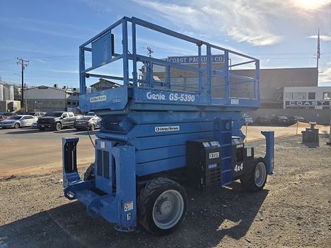 2017 GENIE GS-5390 RT Scissor Lift 50-59' Ic 4Wd