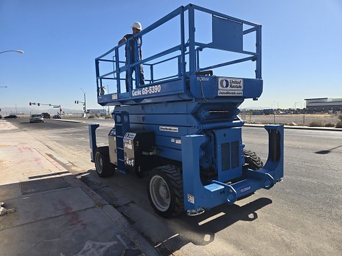 2017 GENIE GS-5390 RT for sale in Las Vegas, NV