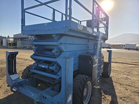 2017 GENIE GS-5390 RT Scissor Lift 50-59' Ic 4Wd