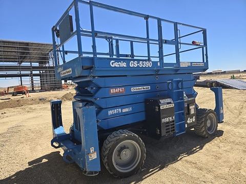 2017 GENIE GS-5390 RT Scissor Lift 50-59' Ic 4Wd
