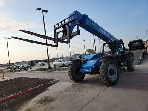 2017 GENIE GTH-844 Forklift Variable Reach 8000# 40-49'