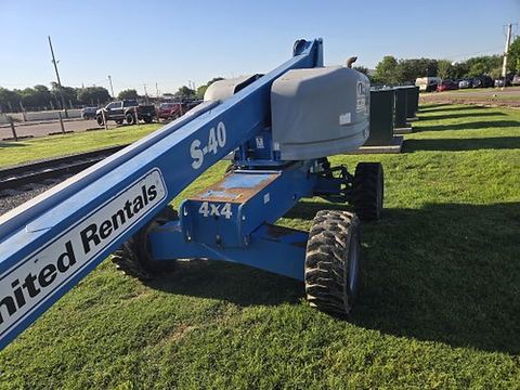 2017 GENIE S-40 for sale