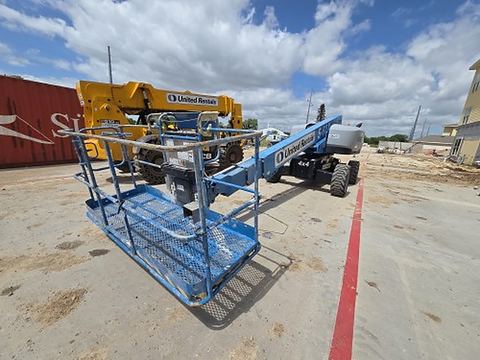 2017 GENIE S-60X Boom 60-64' Telescopic