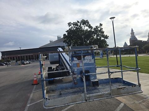 2017 GENIE S-60X Boom 60-64' Telescopic