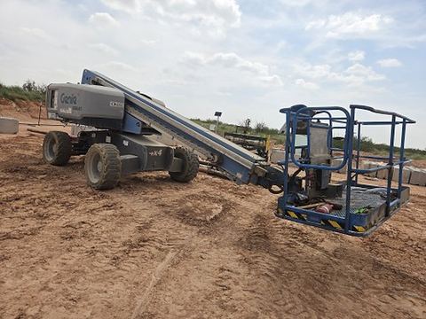 2017 GENIE S-60X Boom 60-64' Telescopic