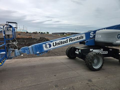 2017 GENIE S-60X Boom 60-64' Telescopic