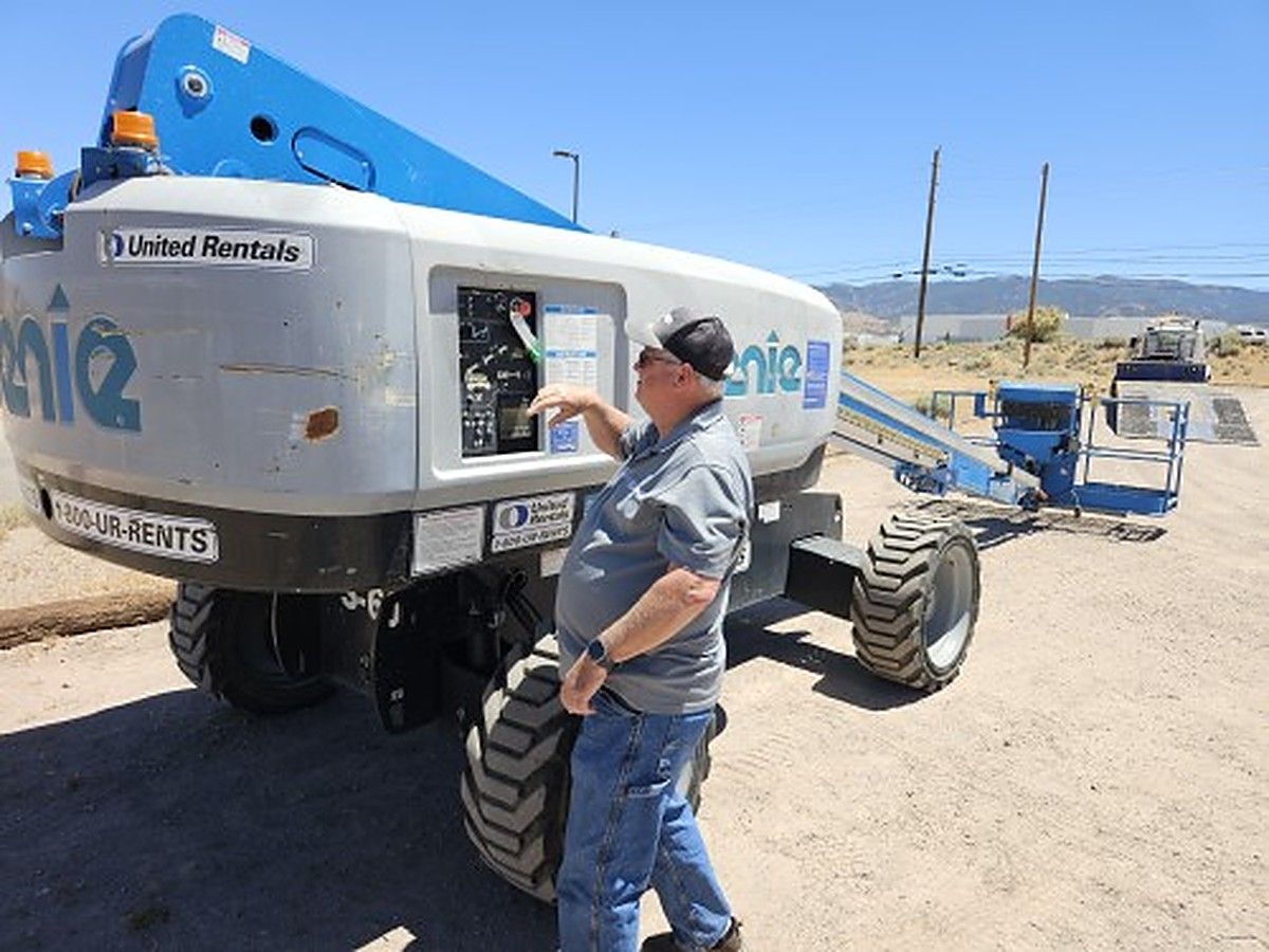 2017 GENIE S-60X for sale in Las Vegas, NV