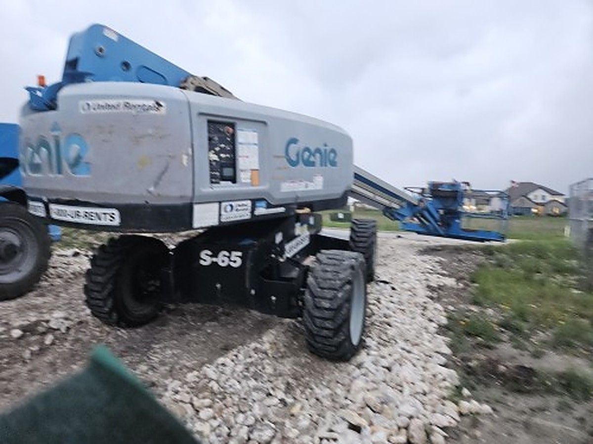 GENIE S-65 photo 2