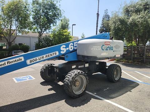 2017 GENIE S-65 Boom 65-70' Telescopic