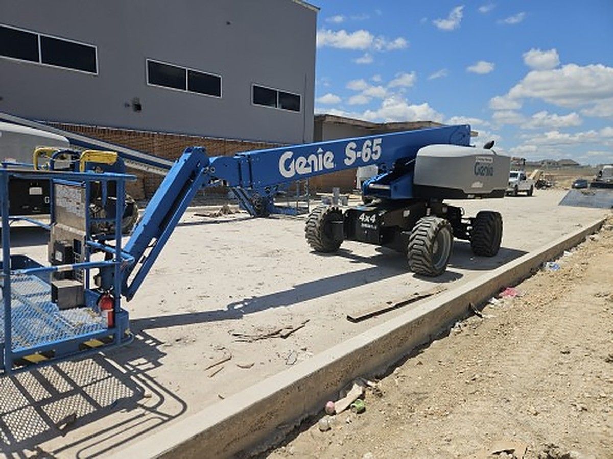 GENIE S-65 photo 5