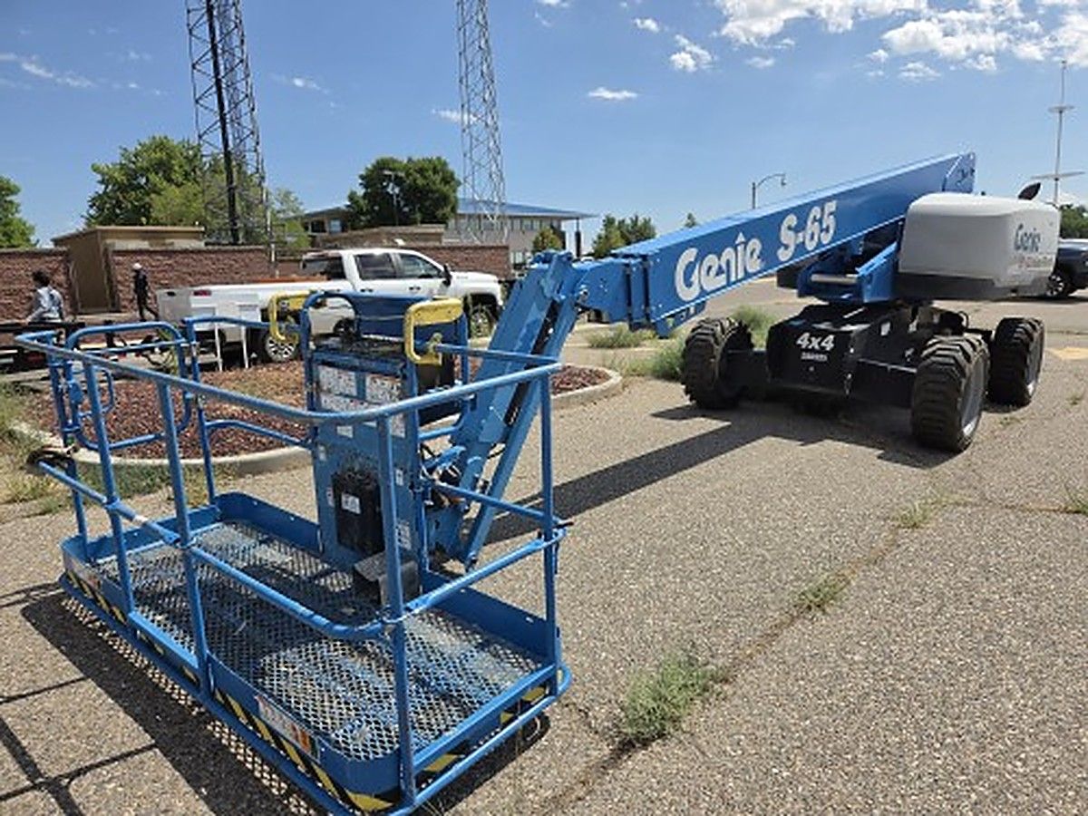 GENIE S-65 photo 3