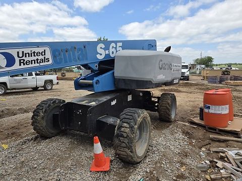 2017 GENIE S-65 Boom 65-70' Telescopic