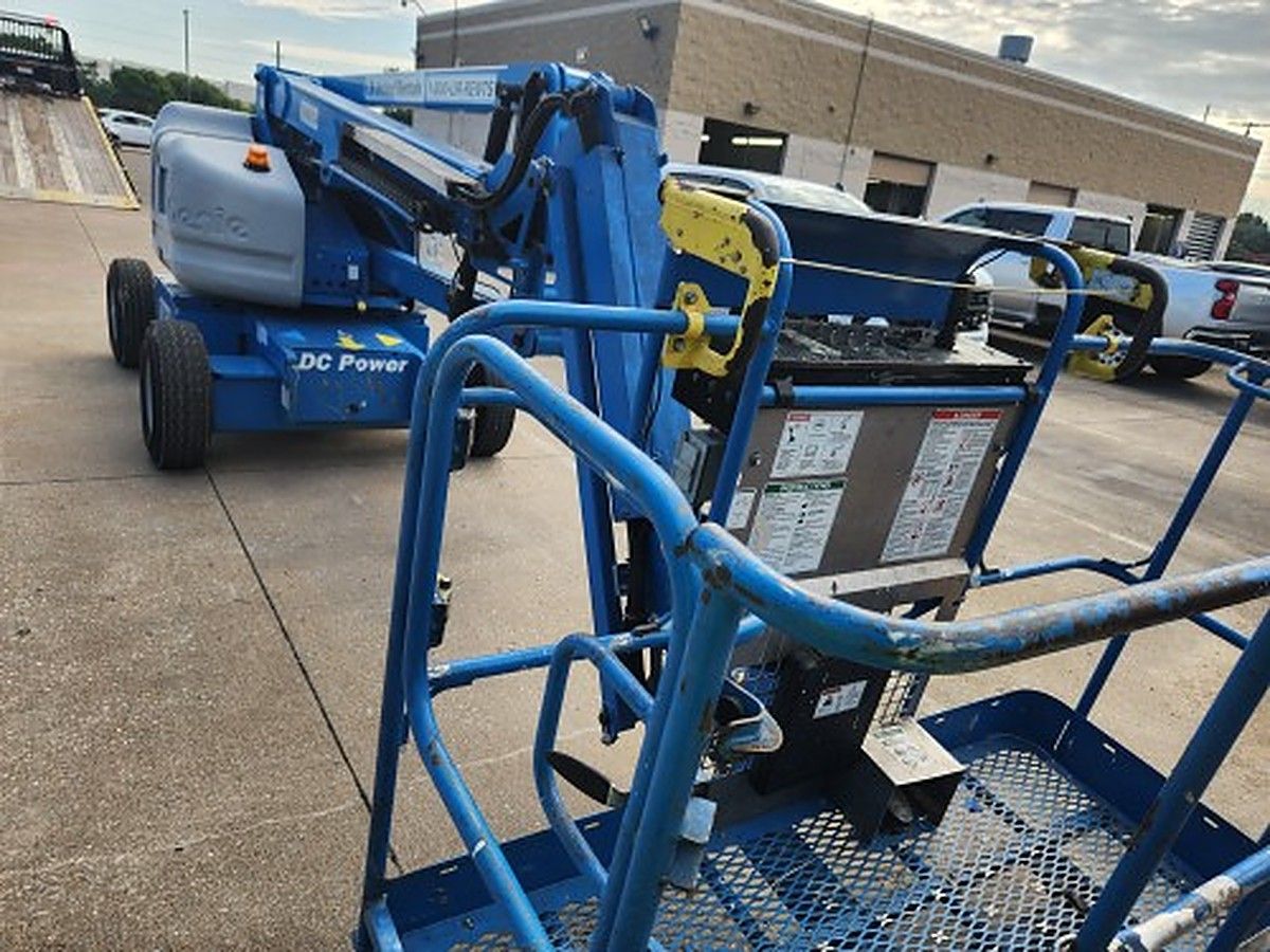 GENIE Z-45/25J DC photo 10