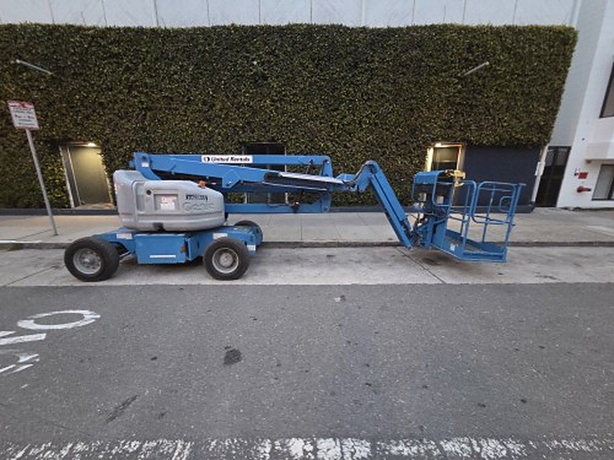GENIE Z-45/25J DC photo 9