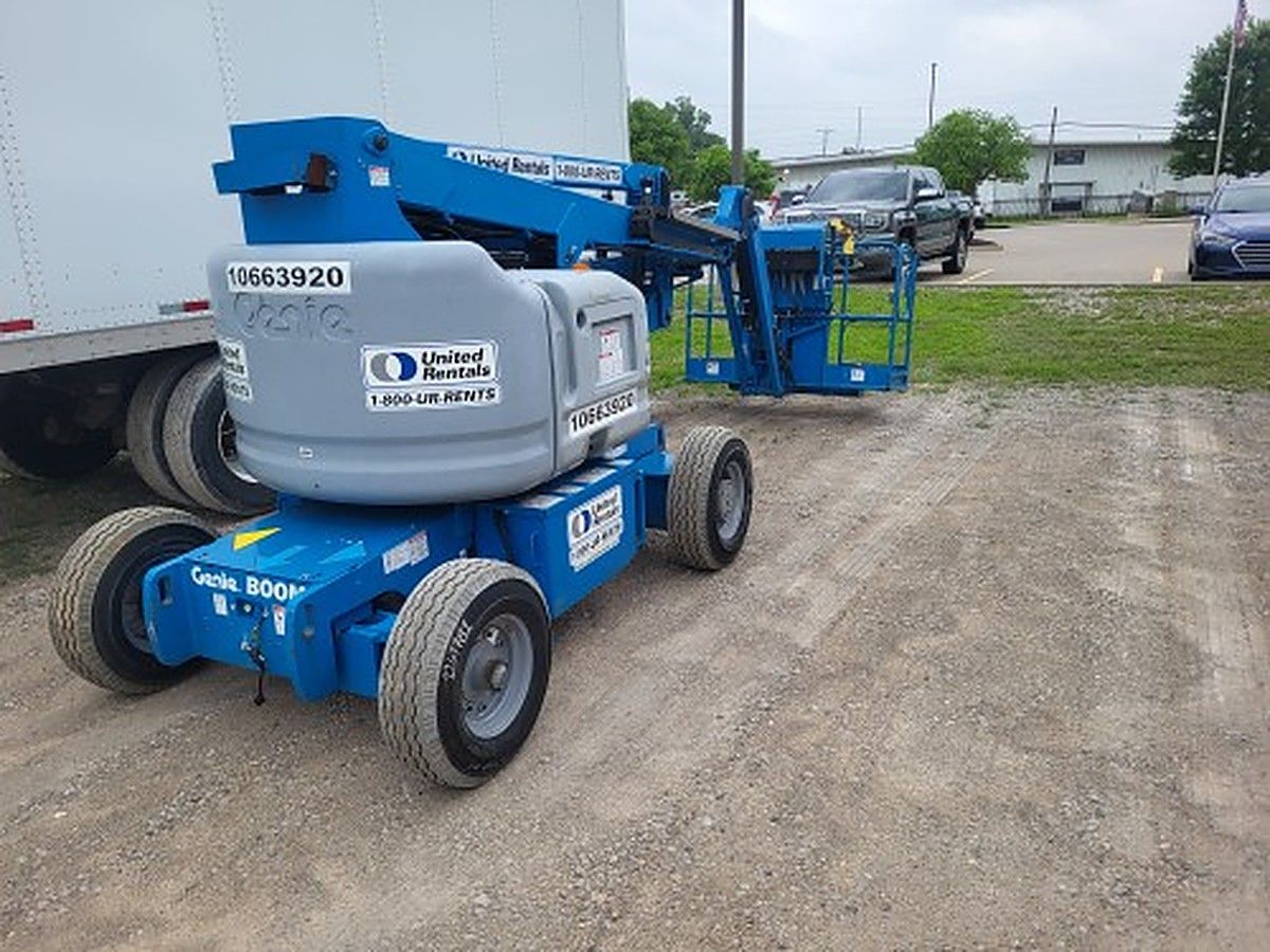 GENIE Z-45/25J DC photo 2