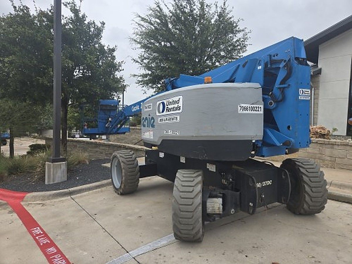 GENIE Z-60/37 DC photo 5