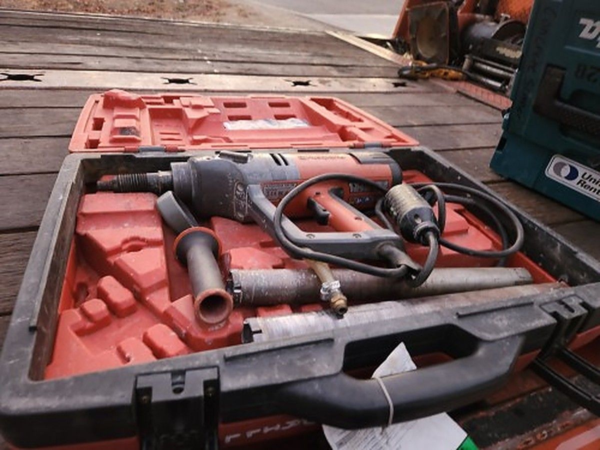 HUSQVARNA DM 230 photo 4