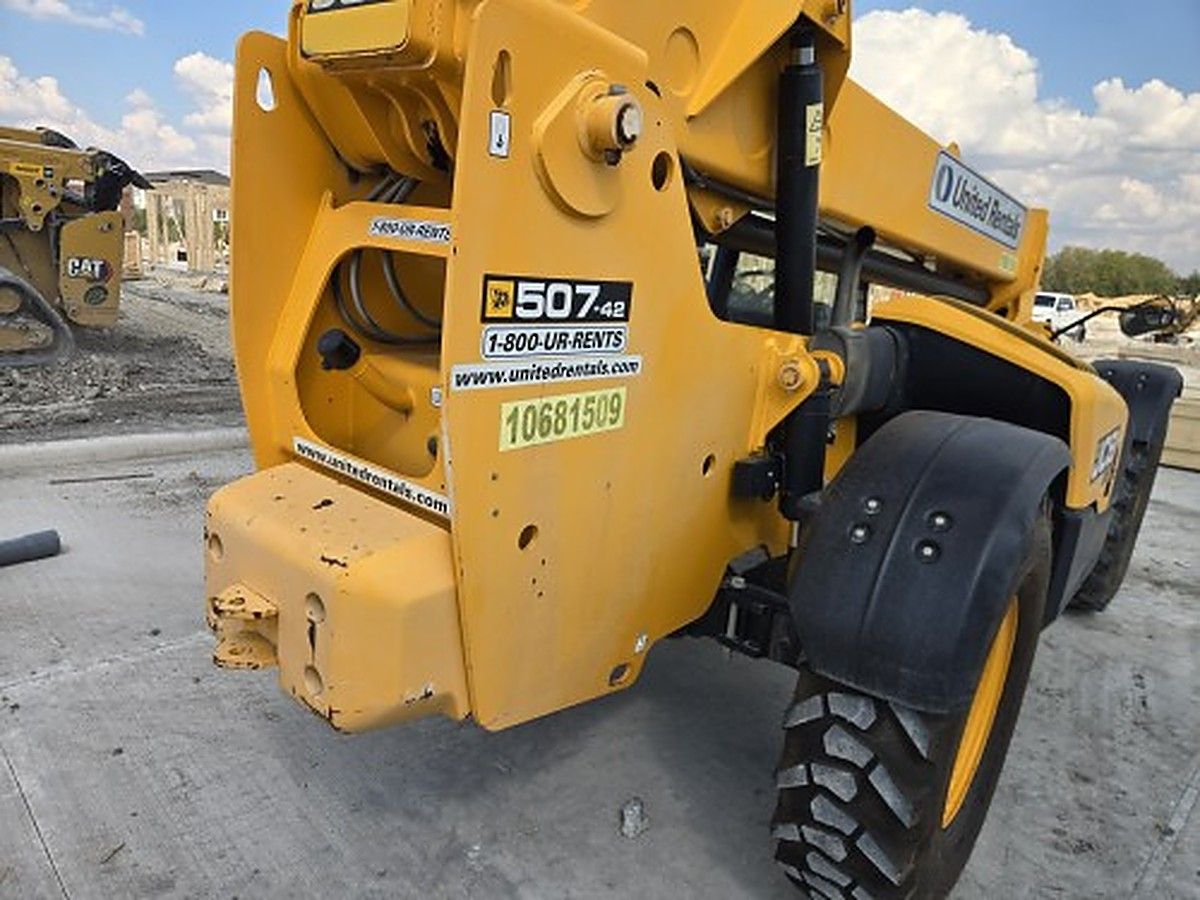 JCB 507-42 photo 3