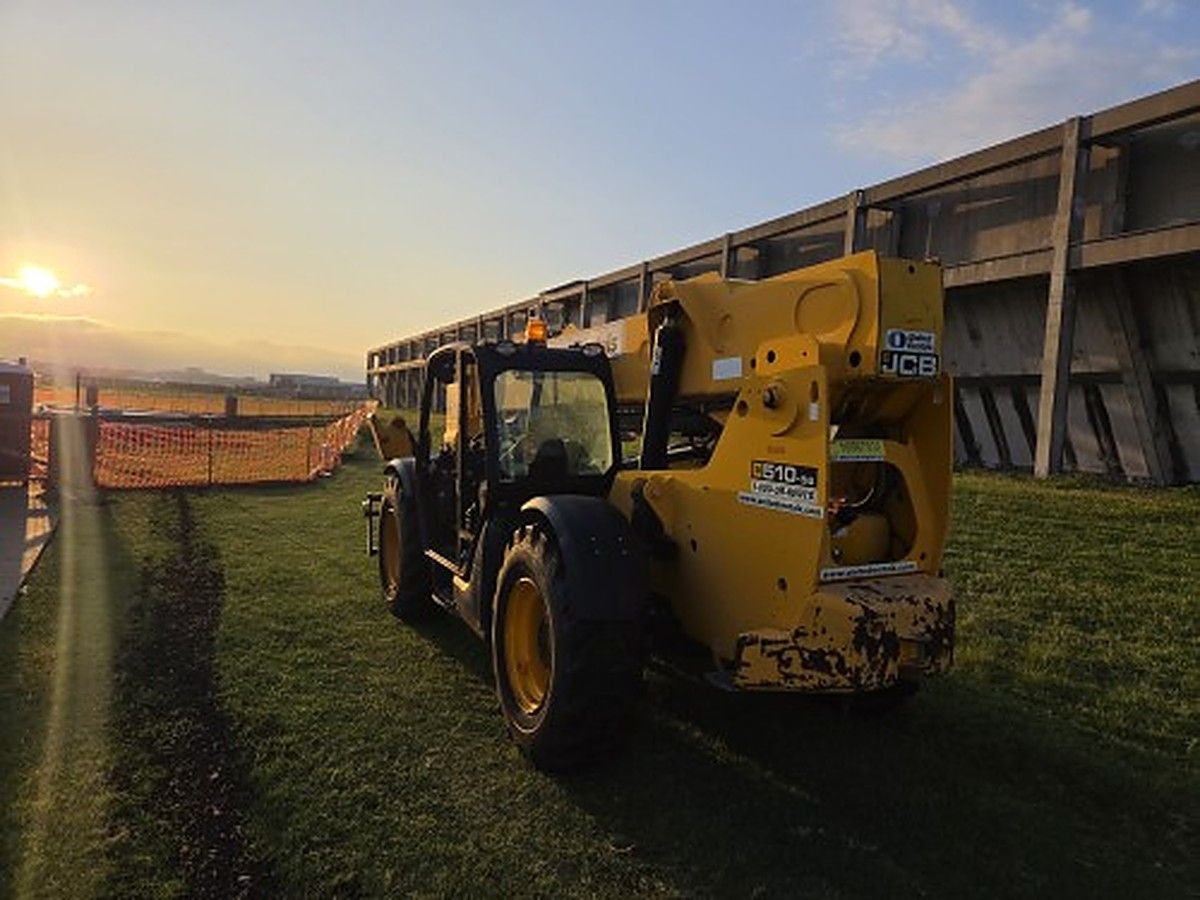 JCB 510-56 S photo 4