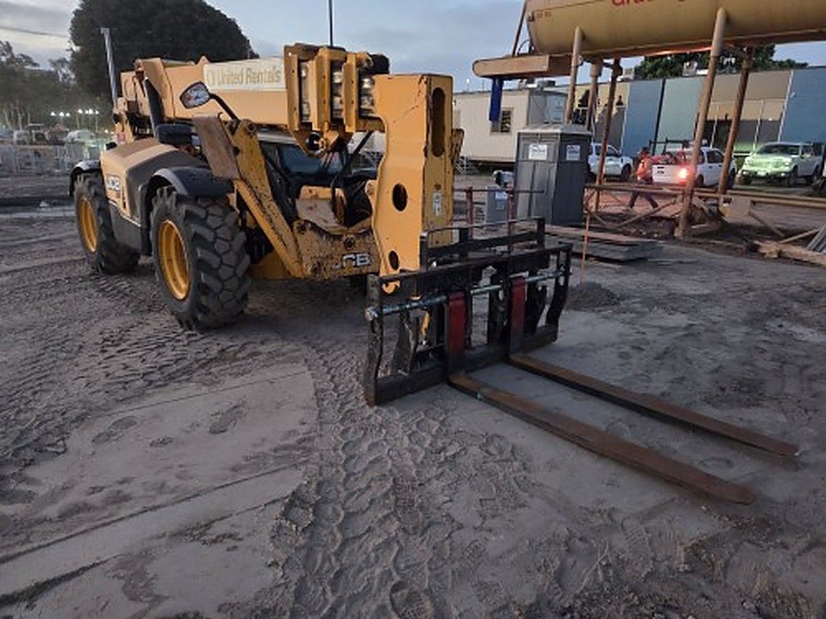 JCB 510-56 S photo 4