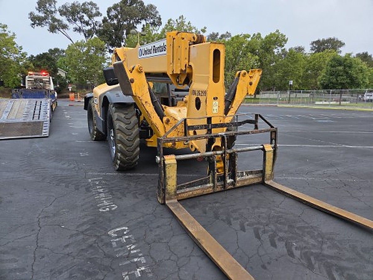 JCB 510-56 S photo 3