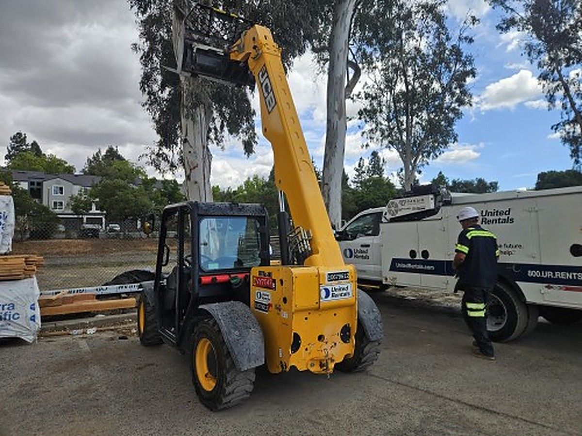JCB 525-60 photo 4