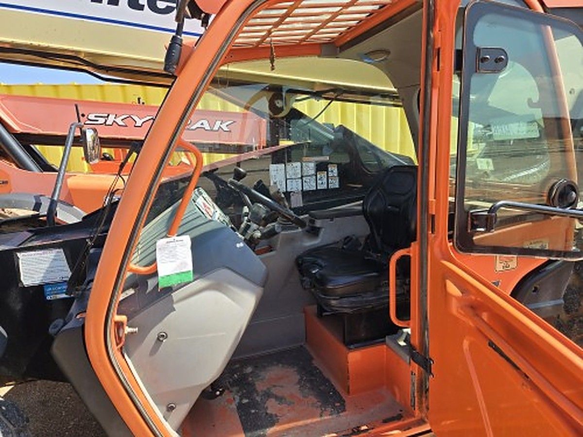 JLG 1055 photo 4