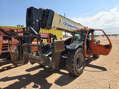 2017 JLG 1055 Forklift Variable Reach 10000# 50'-62'