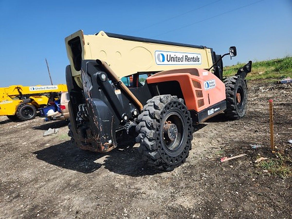 JLG 1055 photo 4